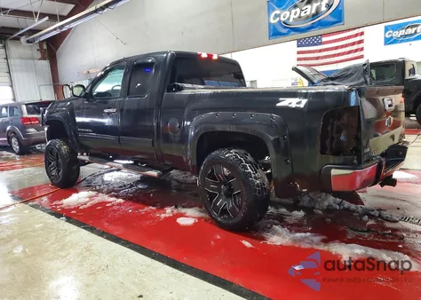 2010 Chevrolet Silverado K1500 Lt z USA, uszkodzony, nr VIN 1GCSKSE3XAZ135002